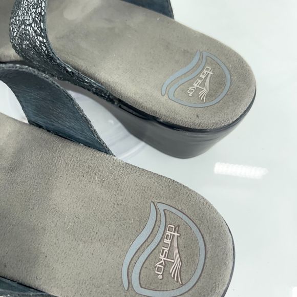 Stylish Black Women's Sandals - Picture 12 of 14